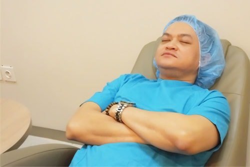 hedi-yunus-lasik-surgery-csec-min