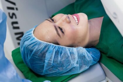 Berapa Lama Operasi LASIK? Berapa Lama Operasi LASIK?